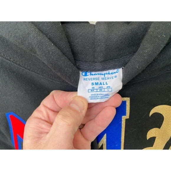 Champion Reverse Weave Black Hoodie Men's Small Sweatshirt Spell Out Logo - Picture 4 of 9